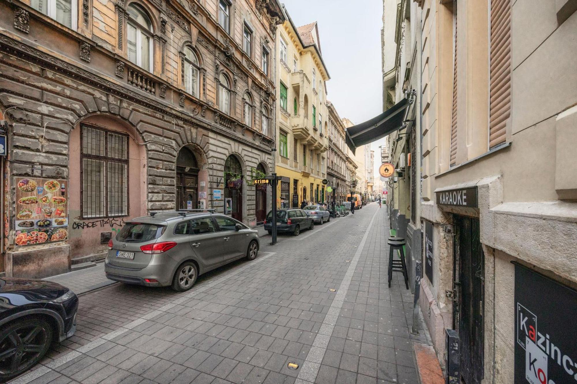 Wellness Wonderland: Garden, Sauna, Jacuzzi In Cbd Budapest Bagian luar foto