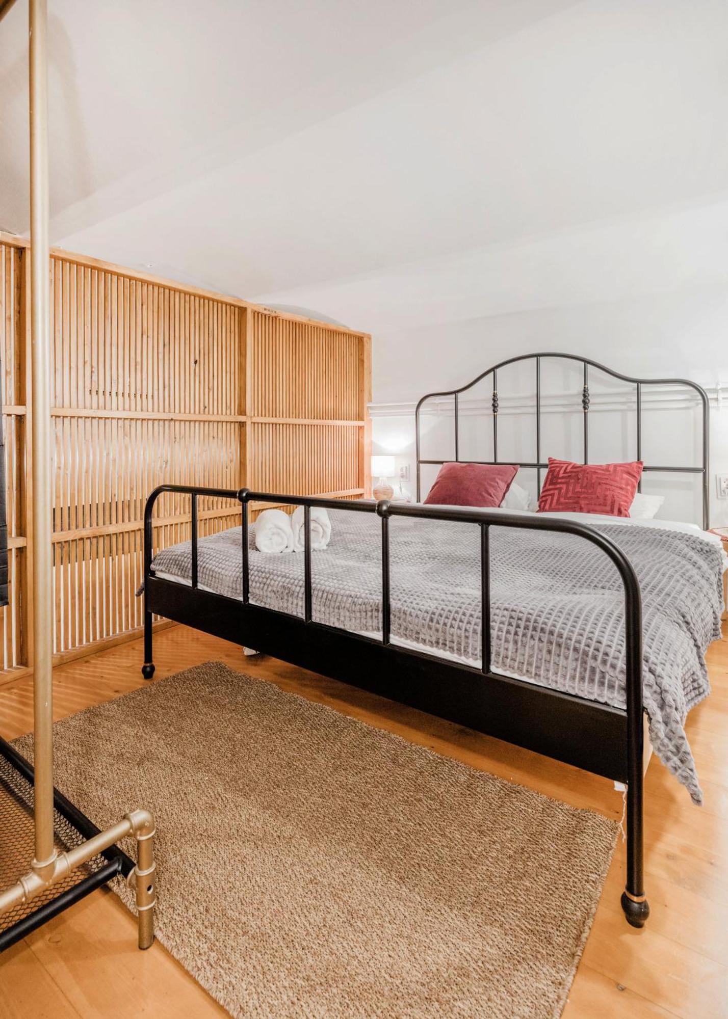 Wellness Wonderland: Garden, Sauna, Jacuzzi In Cbd Budapest Bagian luar foto