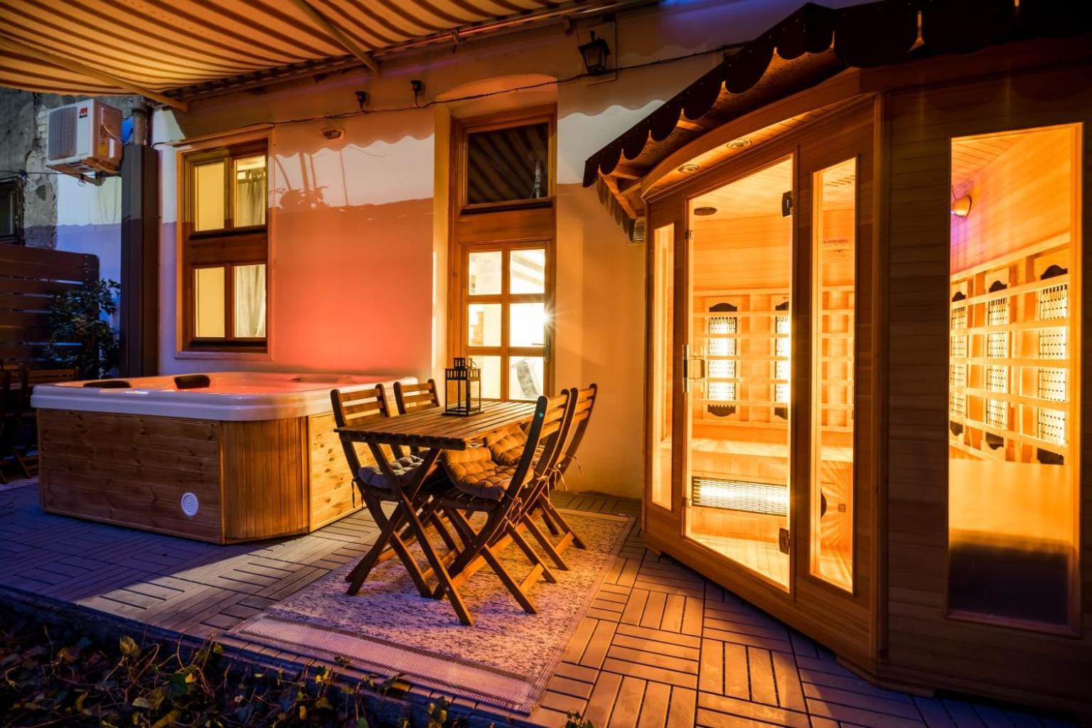 Wellness Wonderland: Garden, Sauna, Jacuzzi In Cbd Budapest Bagian luar foto