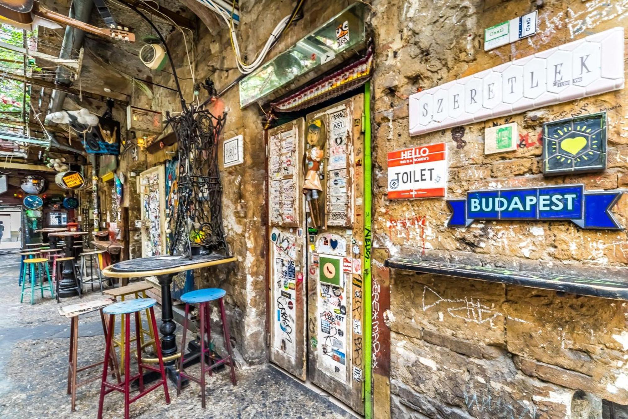 Wellness Wonderland: Garden, Sauna, Jacuzzi In Cbd Budapest Bagian luar foto